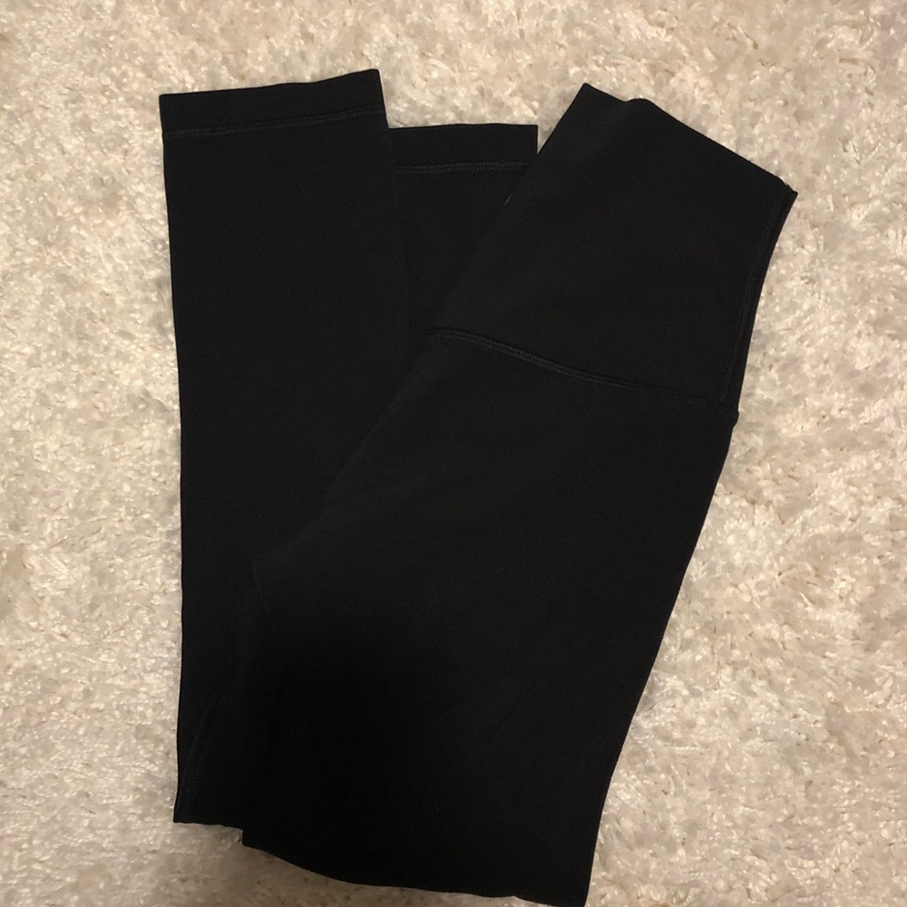 Lululemon Align Crop 21” yoga pants size 2